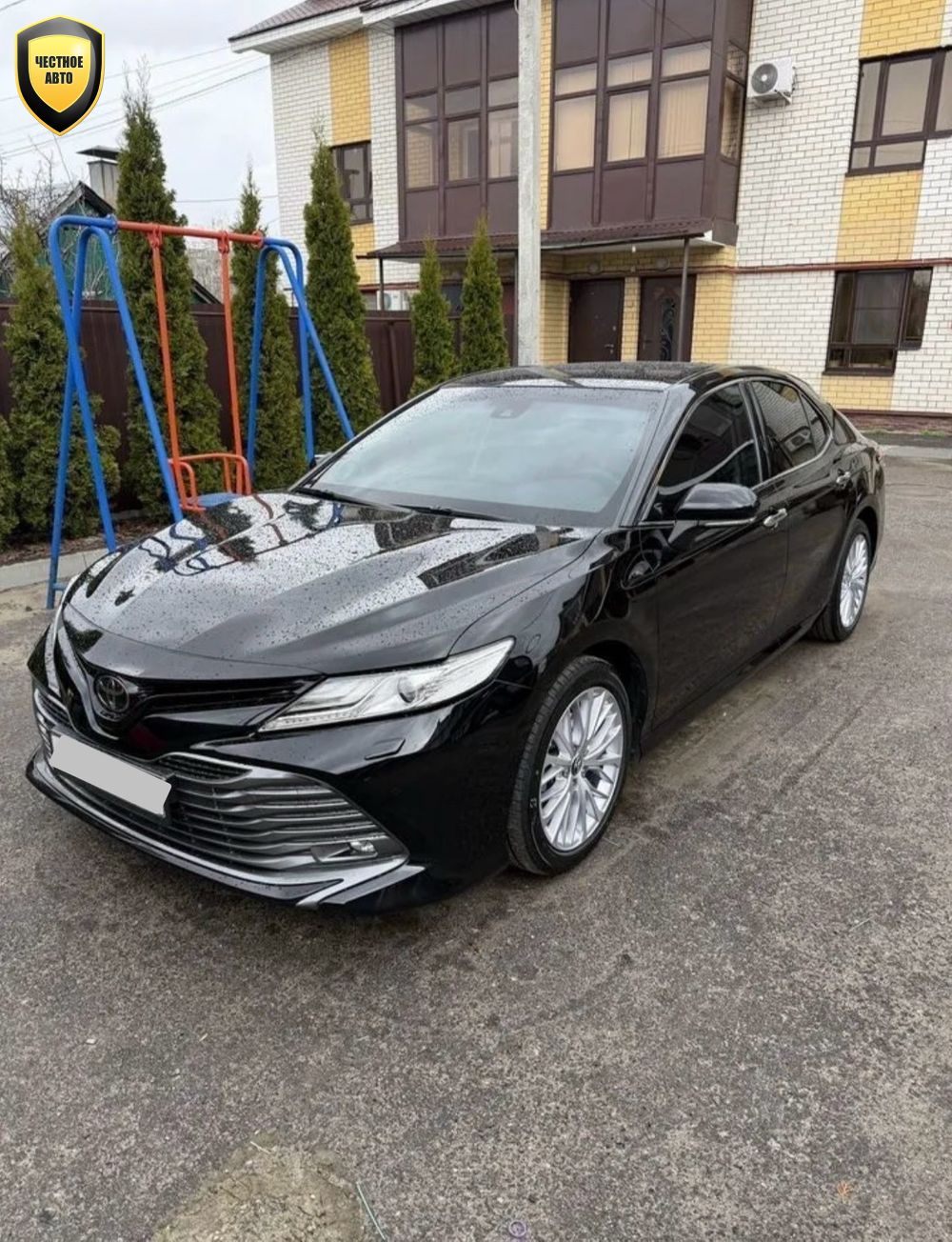 Toyota Camry — 2019